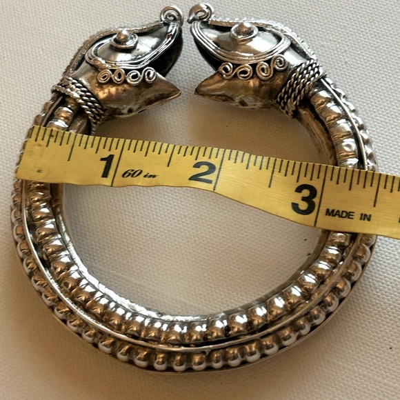 Grand exaggerate big handmade double dragon heads Miao silver bracelet cuff - Picture 14 of 14